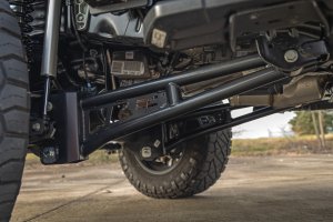 Ford F-250 Super Duty Suspension Lift Kit - Rough Country - 4.5 Inch Lift, Radius Arm, M1 - Diesel - '23-'26